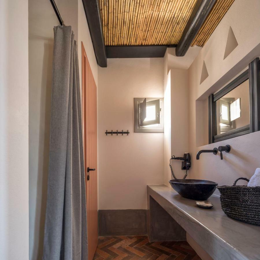 Misteli Suites Akrotiri  Exterior photo